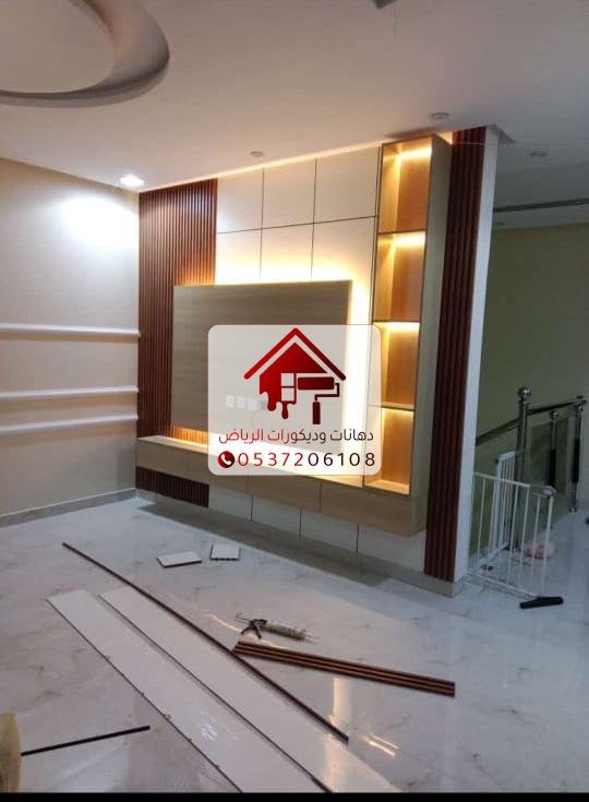 أفضل ديكورات شاشات الرياض مودرن وخشب وبديل الرخام بتصاميم عصرية تناسب منزلك